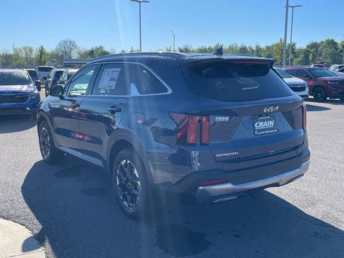 New 2026 Kia Sorento S FWD image 5