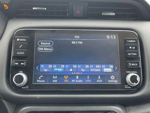 Used 2023 Nissan Kicks SR w/ SR Premium Package FWD image 28