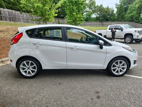 Used 2016 Ford Fiesta SE w/ Equipment Group 201A FWD image 8
