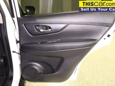 Used 2017 Nissan Rogue SV FWD image 30