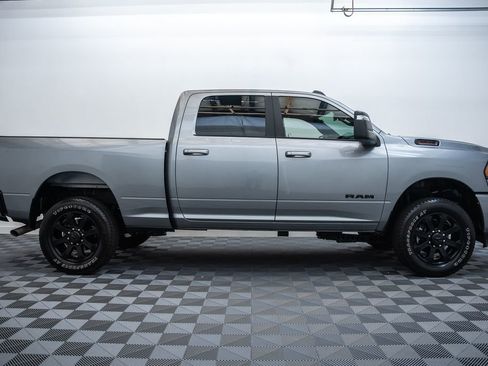 Used 2024 RAM 2500 Big Horn w/ Night Edition AWD/4WD image 3