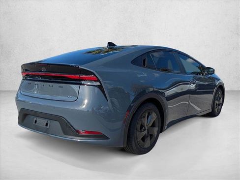 New 2026 Toyota Prius LE image 2