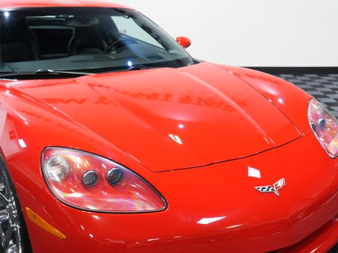 Used 2007 Chevrolet Corvette Coupe w/ Preferred Equipment Group image 12