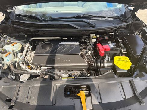 Used 2023 Nissan Rogue SL FWD image 25
