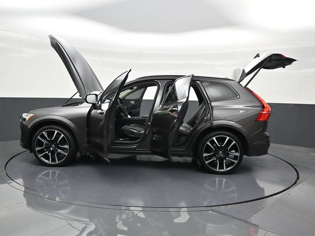 Used 2024 Volvo XC60 B5 Ultimate AWD/4WD image 34