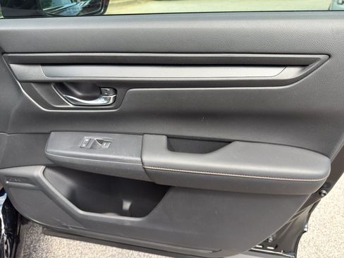 Certified 2025 Honda CR-V Sport-L image 32
