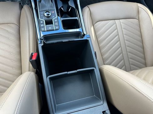 New 2025 Kia Sorento SX Prestige w/ Olive Brown Leather Package image 35