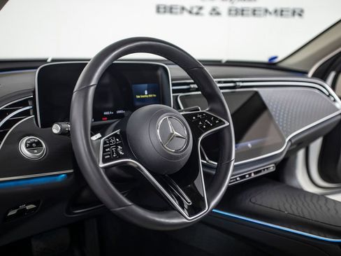 Used 2024 Mercedes-Benz E 350 4MATIC Sedan image 21