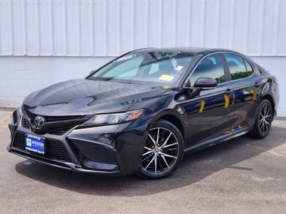 Used 2024 Toyota Camry SE w/ Cold Weather Package