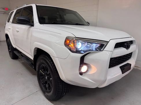 Used 2014 Toyota 4Runner SR5 RWD image 1