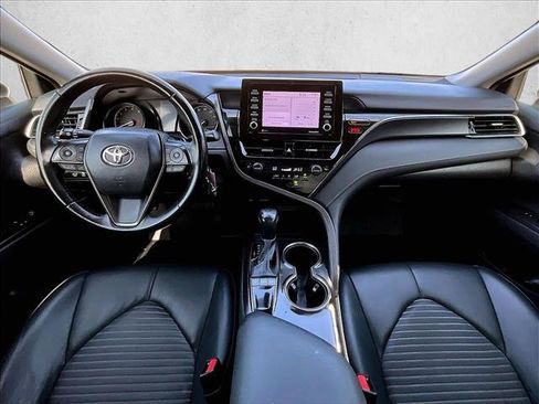 Used 2023 Toyota Camry SE FWD image 16