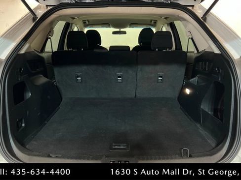 Used 2018 Ford Edge SE AWD/4WD image 22