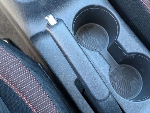 New 2025 Nissan Versa SR w/ Trunk Package image 31