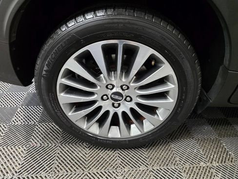 Used 2018 Lincoln MKC Reserve image 37