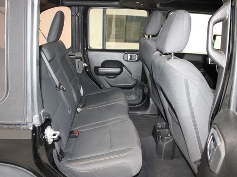 Used 2024 Jeep Wrangler Unlimited Sport AWD/4WD image 29