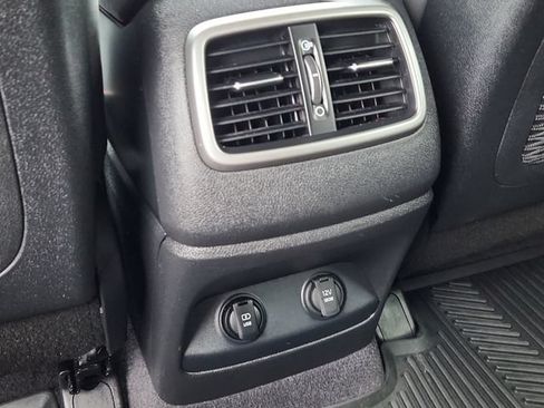 Used 2016 Kia Sorento AWD w/ LX Convenience Package image 27