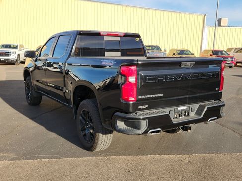 Used 2024 Chevrolet Silverado 1500 LT Trail Boss w/ Convenience Package II image 3