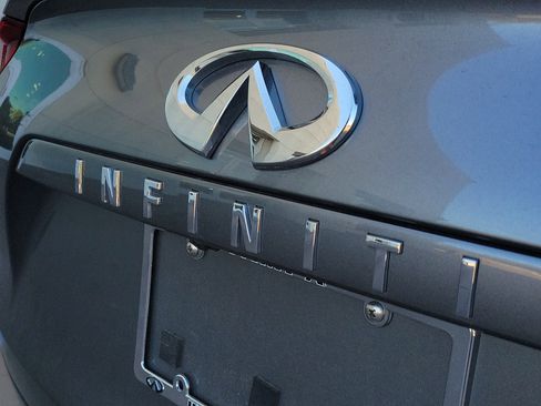 Used 2021 INFINITI QX50 Luxe w/ Appearance Package image 6