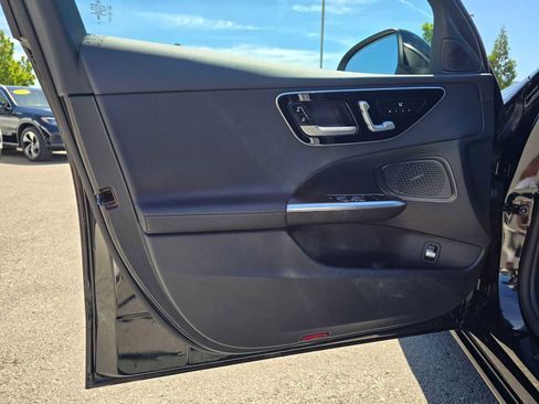 Used 2023 Mercedes-Benz C 300 4MATIC Sedan image 19