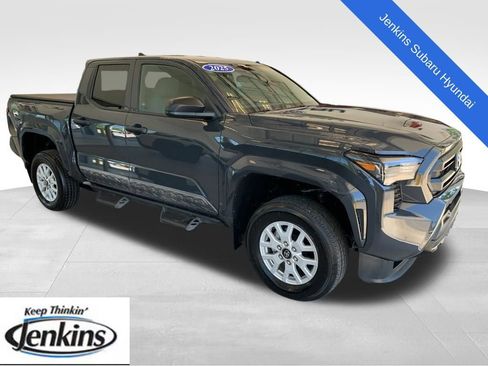 Used 2025 Toyota Tacoma SR w/ SR Upgrade Package AWD/4WD image 1