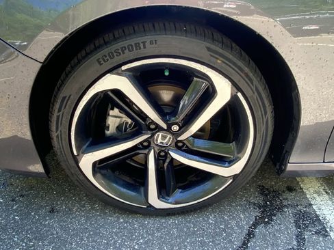 Used 2020 Honda Accord Sport image 11