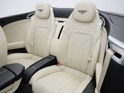 Used 2022 Bentley Continental GT AWD/4WD image 16