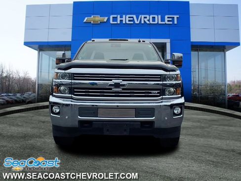 Used 2016 Chevrolet Silverado 2500 LTZ w/ LTZ Plus Package image 2