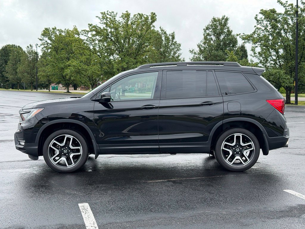 Used 2023 Honda Passport Elite image 4