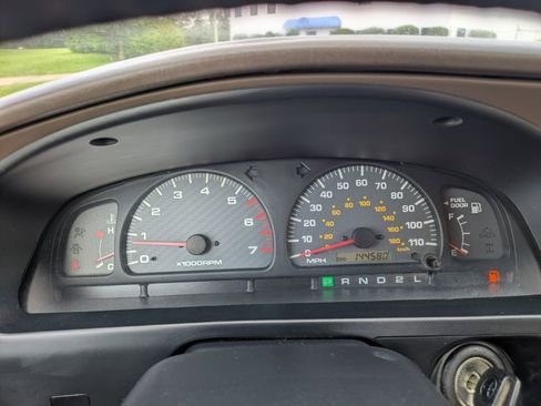Used 2000 Toyota 4Runner SR5 AWD/4WD image 12