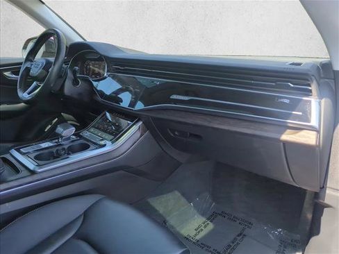 Used 2022 Audi Q8 Premium AWD/4WD image 23