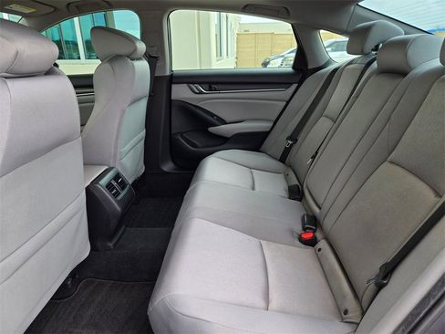 Used 2019 Honda Accord EX image 14