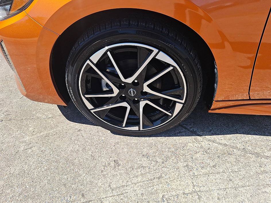 Certified 2024 Nissan Sentra SR FWD image 8