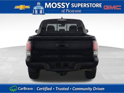 Used 2023 Toyota Tacoma TRD Pro AWD/4WD image 9