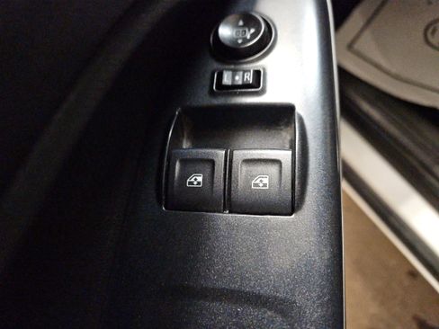 Used 2022 Chevrolet Colorado LT w/ Fleet Safety Package image 56