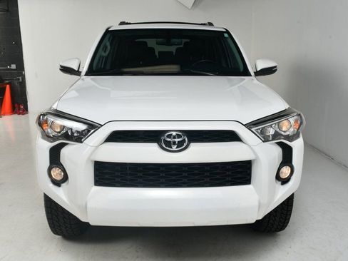 Used 2018 Toyota 4Runner SR5 Premium image 12