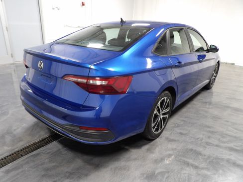Used 2024 Volkswagen Jetta Sport FWD image 5