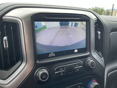 Used 2021 Chevrolet Silverado 1500 LT AWD/4WD image 21