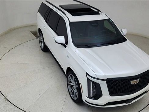 Used 2025 Cadillac Escalade Sport w/ Touring Package image 82