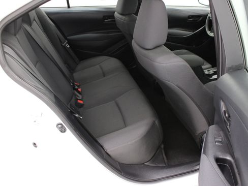 Used 2026 Toyota Corolla LE FWD image 31