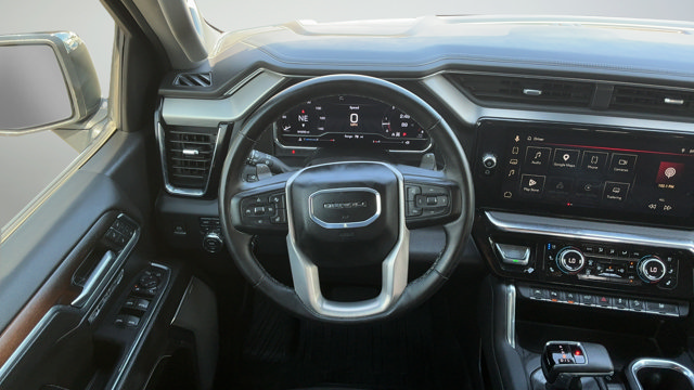 Used 2024 GMC Sierra 1500 Denali w/ Technology Package AWD/4WD image 10