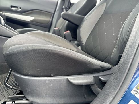 Used 2020 Nissan Kicks SV image 12