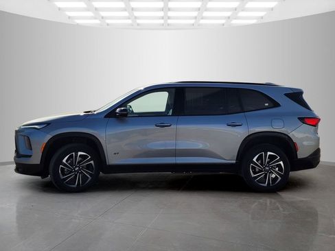Used 2025 Buick Enclave Sport Touring FWD image 7