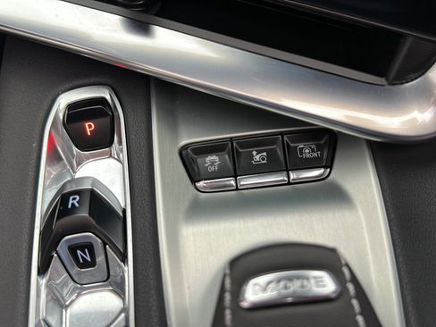 Used 2024 Chevrolet Corvette Stingray Preferred Cpe w/ Z51 Performance Package RWD image 27