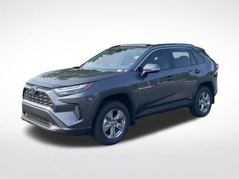 Used 2025 Toyota RAV4 XLE w/ Convenience Package AWD/4WD image 3