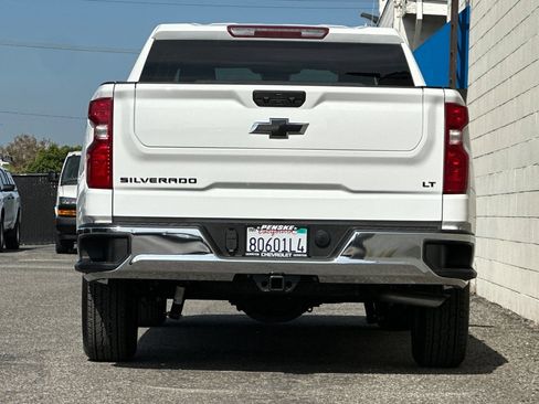 Used 2026 Chevrolet Silverado 1500 LT w/ LPO, Dark Essentials Package RWD image 5