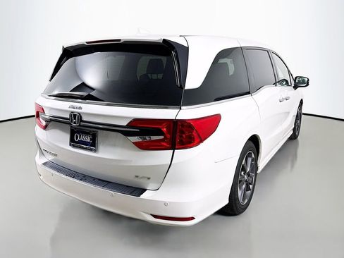 Used 2022 Honda Odyssey Elite image 7