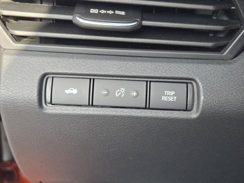 Used 2022 Nissan Altima 2.5 SR FWD image 19
