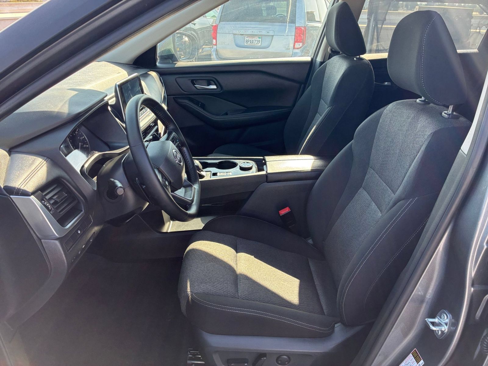 Used 2026 Nissan Rogue SV AWD/4WD image 28