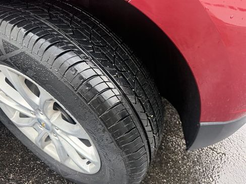 Used 2020 Chevrolet Equinox LT FWD image 7