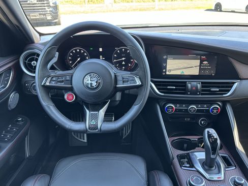 Used 2024 Alfa Romeo Giulia Quadrifoglio RWD image 22